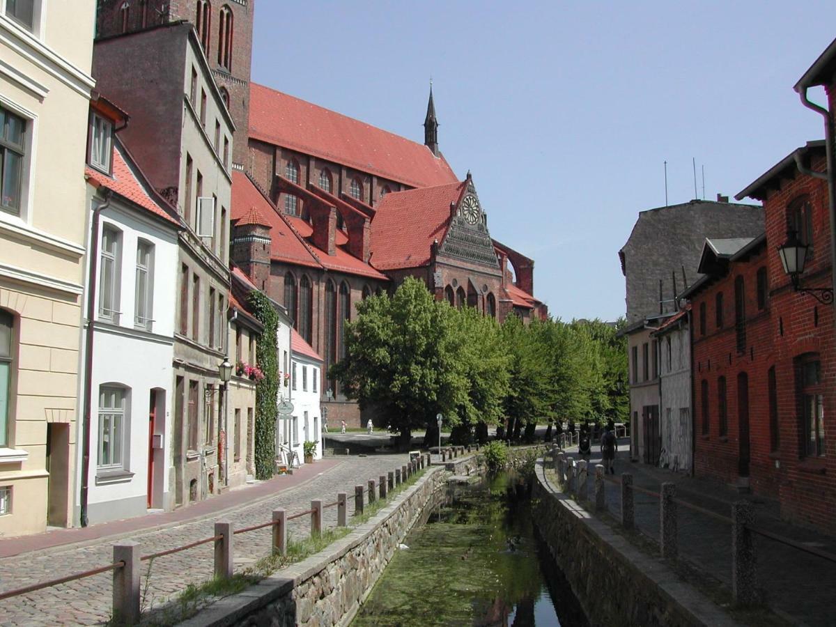 Hafenblick Mit Meerblick & Parkplatz - Abc182 By AbcWißmar Exterior foto